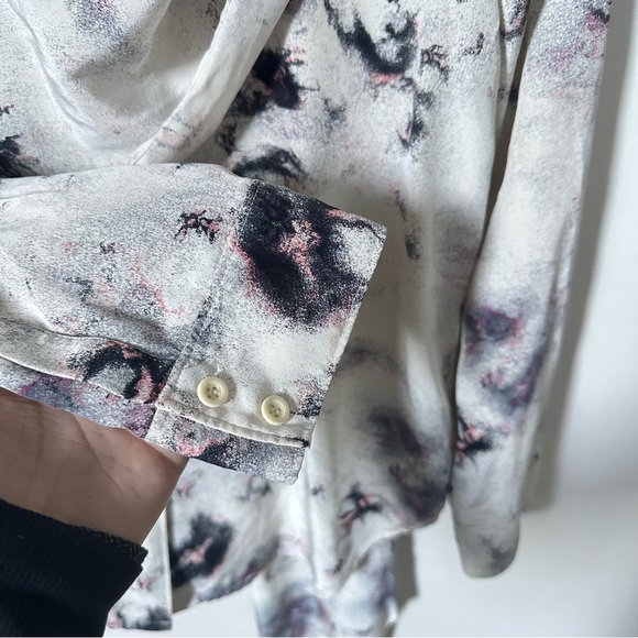 Leith 100% Silk Button Down Top Blouse Wrap Around Multicolor Size XS - Picture 7 of 9